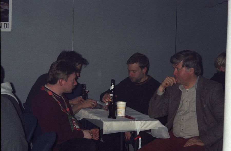 2002_001